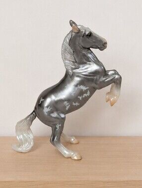 Breyer Stablemates Silver Horse Brilliance Gift Set Limited Edition